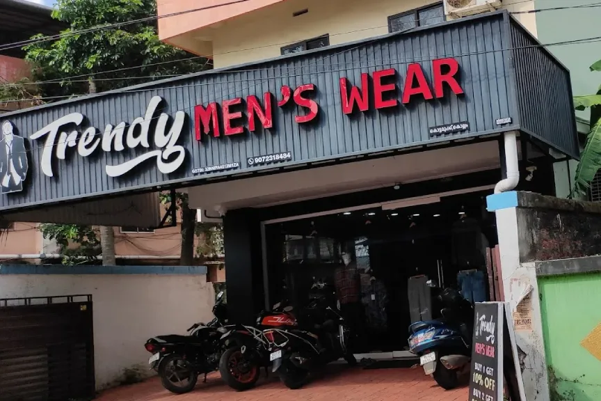 Metal Letter Boards for Shop (e.g., Metal Leter Board Mounted on Shop)